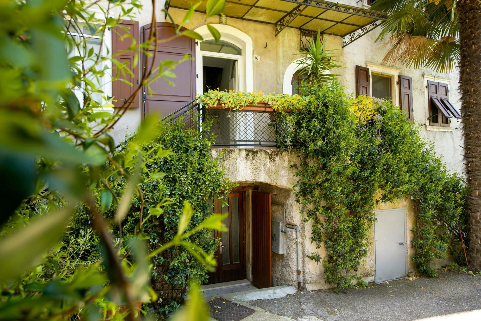 Casa Alla Grotta - Happy Rentals Arco Zewnętrze zdjęcie